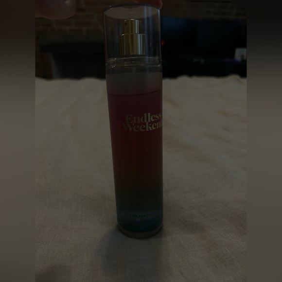 Bath & Body Works Endless Weekend Fine Fragrance Mist - Picture 2 of 2
